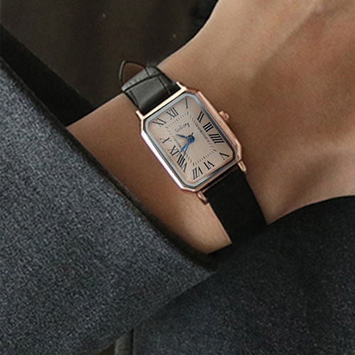 New women's watch, elegant retro Roman blue needle scale design simple and fashionable square wristwatch quartz watch