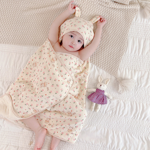 Children's cloak hooded bath towel newborn baby cloak baby spring and summer hooded beach bathrobe can wear cartoon quilt