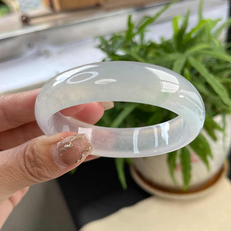 Pulsera de jadeíta birmana natural tipo A Brazalete de jade_voghion.com