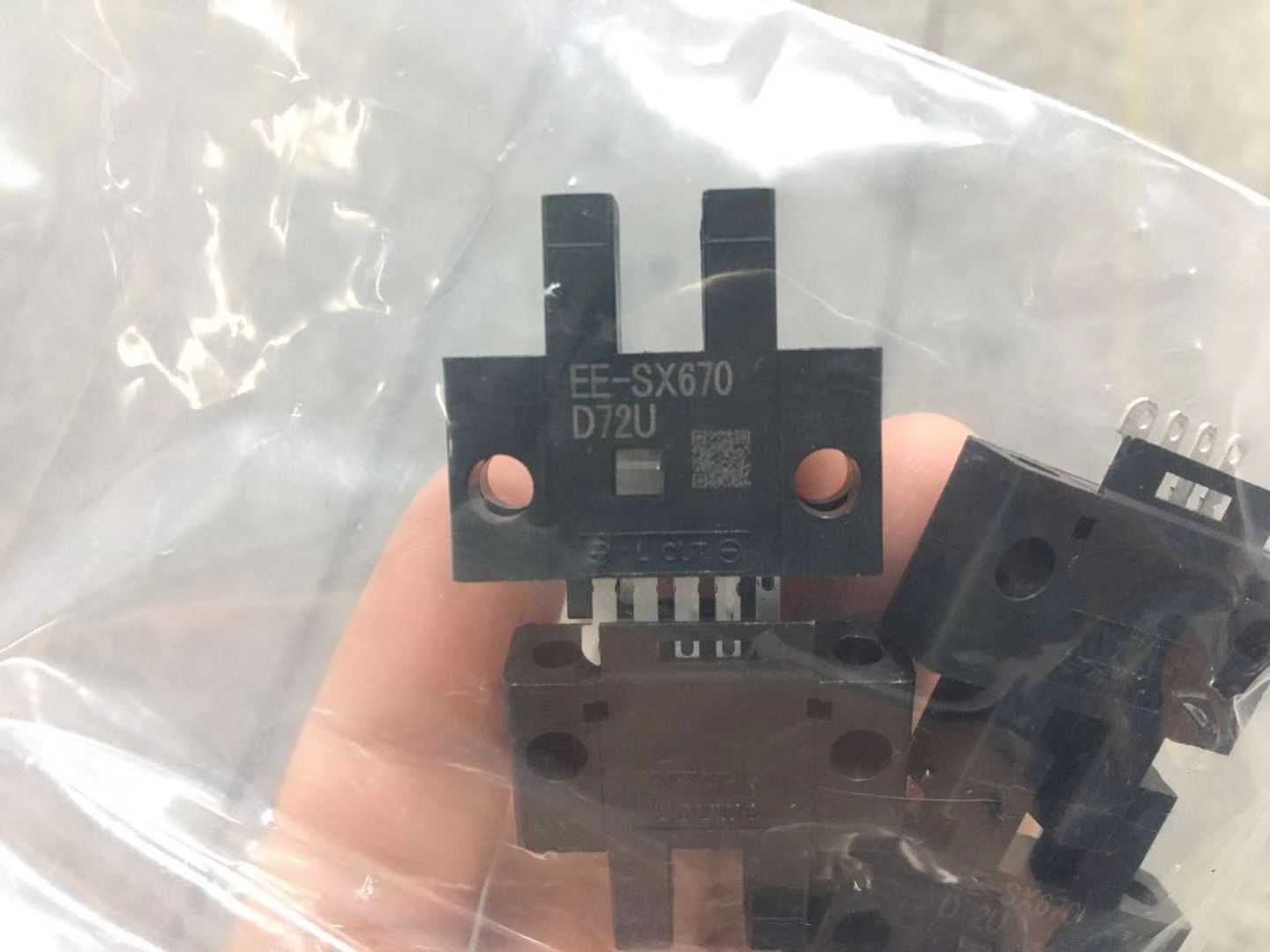 OMRON欧姆龙光学传感器 EE-SX670 江西有售