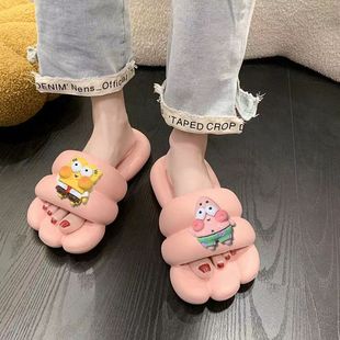 Cute Strawberry Bear Slippers for Women to Wear Outside in Summer, Thick-Soled Home Indoor Non-Slip Bathing and Bathroom Slippers