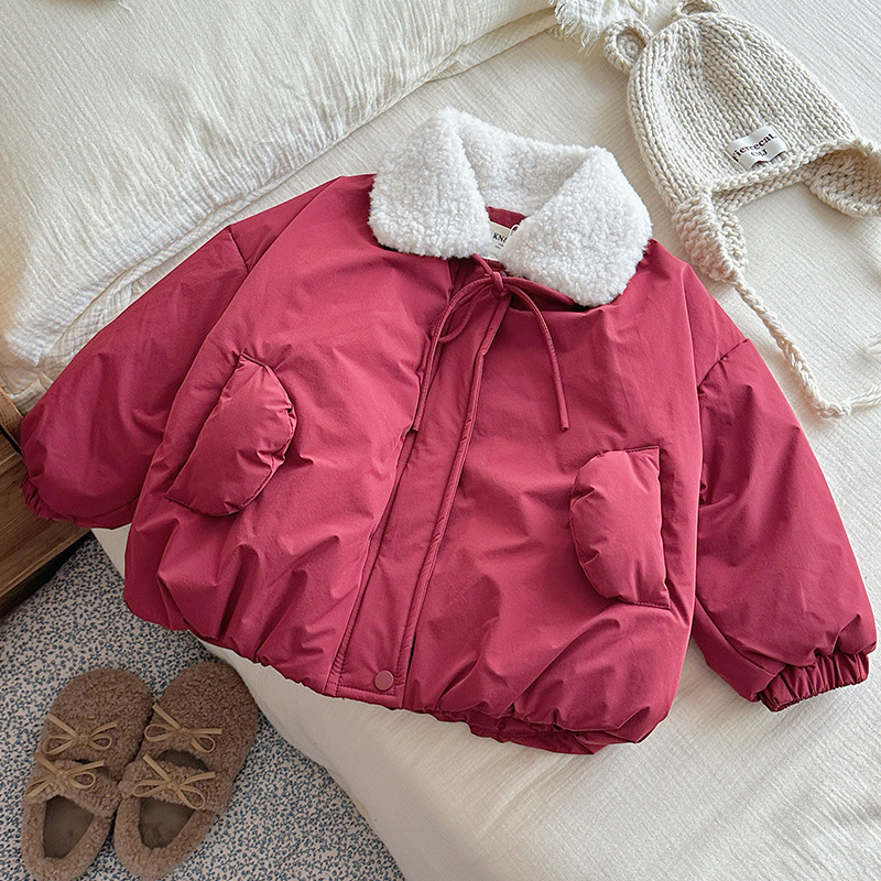 Niñas de invierno de algodón grueso 2025 nuevo estilo extranjero coreano chaqueta de solapa grande chaqueta de algodón para niños niñas súper bonitas