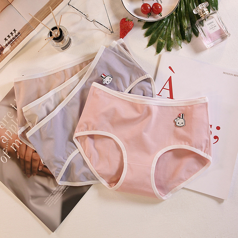 40 Combed Cotton Girl Cartoon Doll Underwear Women's High School Students' Cotton Antibacterial Breathable Women's Briefs
