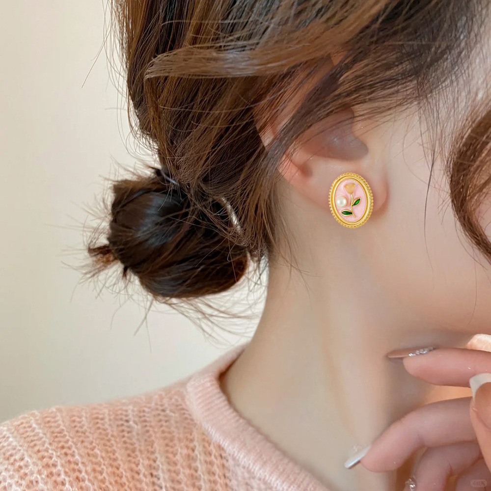 Nuevo diseño de nicho chino Pendientes de estilo de pintura al óleo flores de perlas Pendientes de esmalte pintado temperamento Pendientes dulces al por mayor