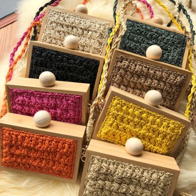 2021春夏新款木架草编包现货流苏圆球头手拎包斜挎包女度假沙滩包