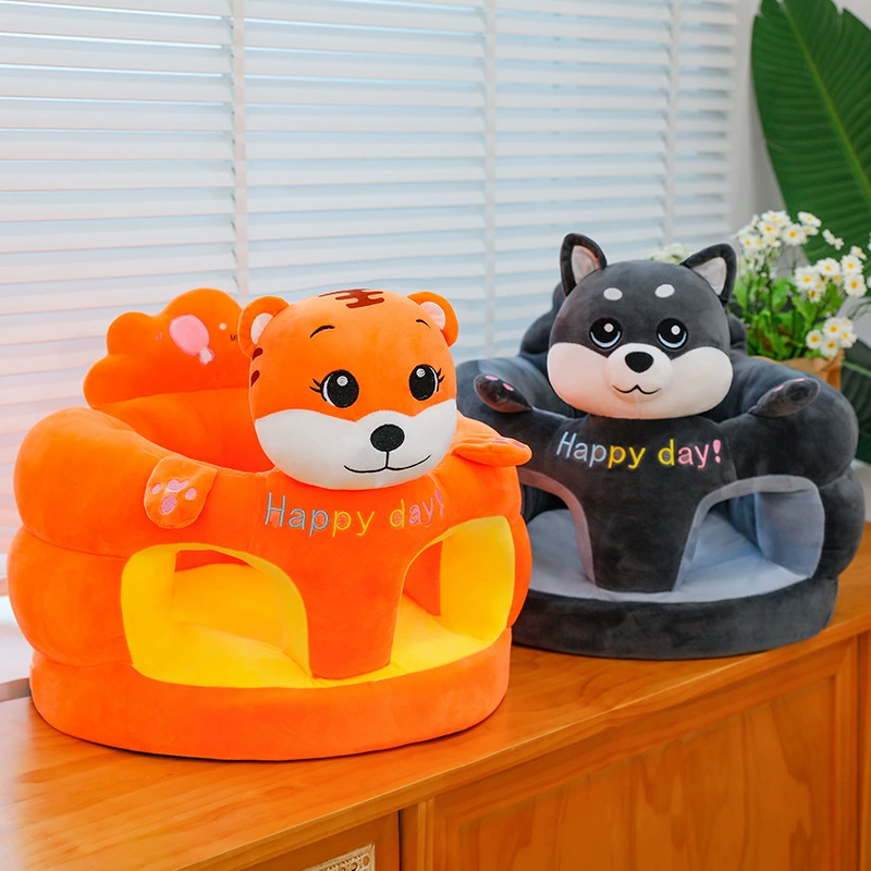 Новый ребенок учится сидеть на диване мультяшный плюшевый детский стул