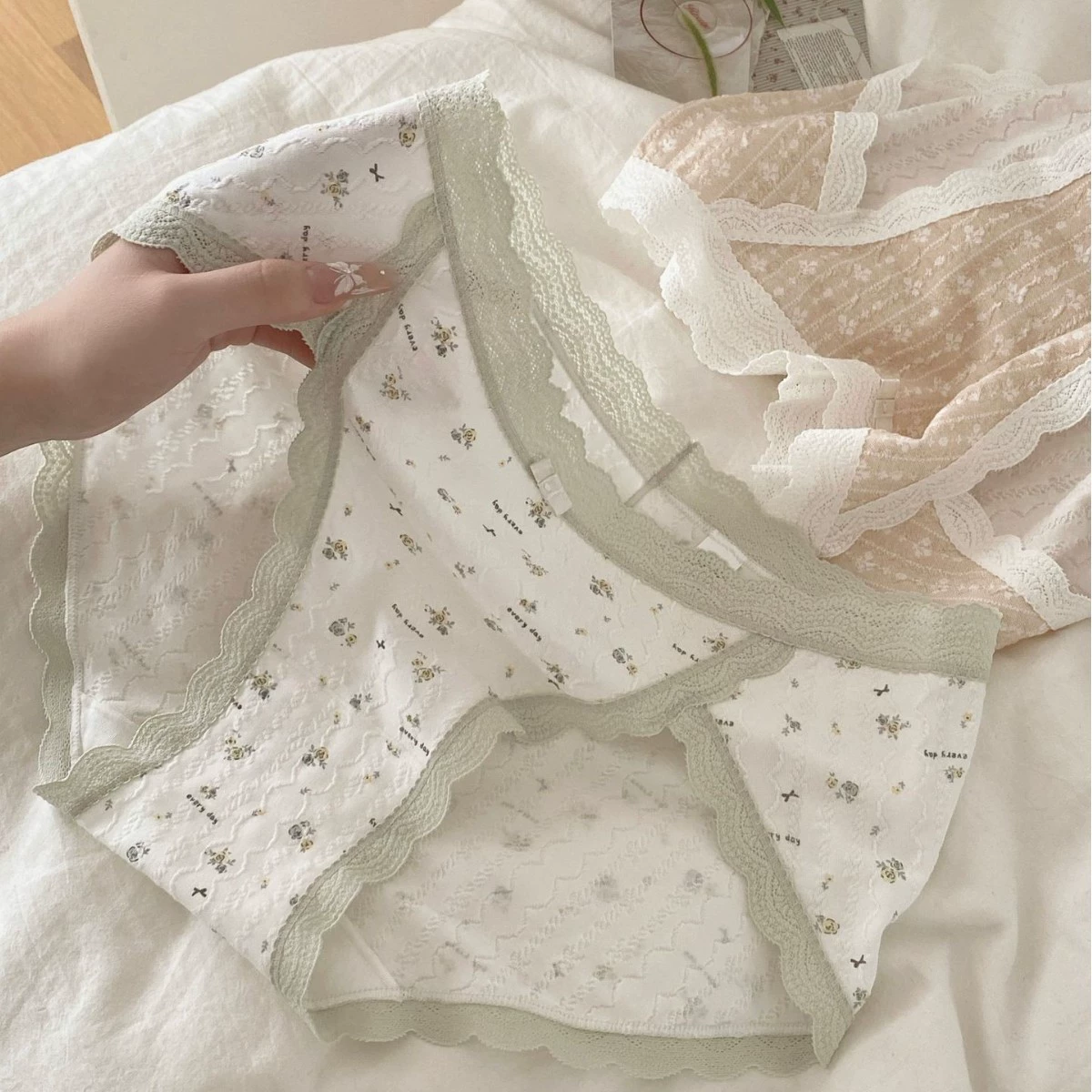 Классическое antibacterial lace underwear?