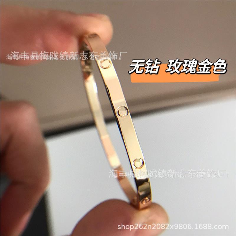 Kajia ブレスレット 厚い 18K ゴールドメッキ ナローバージョン フルダイヤモンド 6 ダイヤモンド 4 ダイヤモンド 光沢のあるベビーブレス クラシック ブレスレット 男性と女性用 ゴールドメッキ|undefined