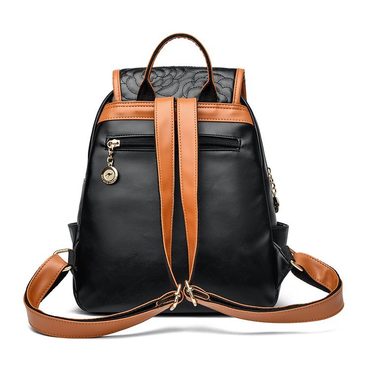 Moda y moda, la mochila te hace más a la moda