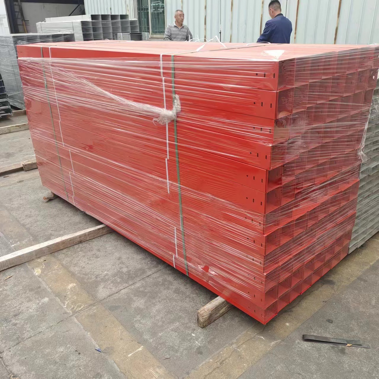 工厂直供镀锌桥架  防火喷塑镀锌槽盒  梯式镀锌线槽  托盘式桥架