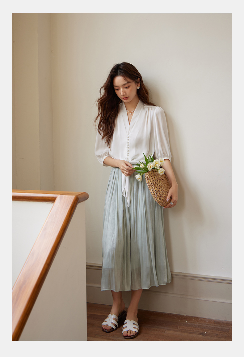 起范2024夏季新品法式知性优雅V领女士衬衫宽松显瘦缎面衬衣82911 pic 14