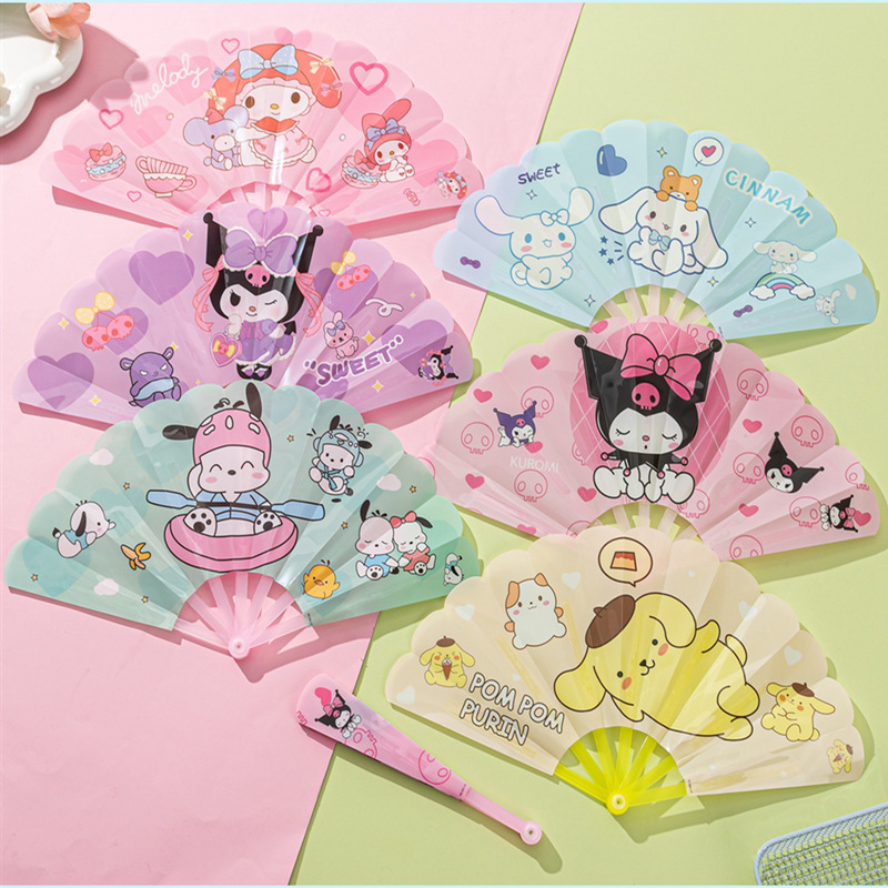 Abanico plegable de plástico con dibujos animados, muy vendido, para estudiantes y niños, fácil de transportar, Labubu Nezha Ultraman Eggboy Party