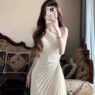 ���˚��|�����L�߼����U��¶������Lȹ�OӋ�в�Ҏ�t�B��ȹ�ļ�Ů