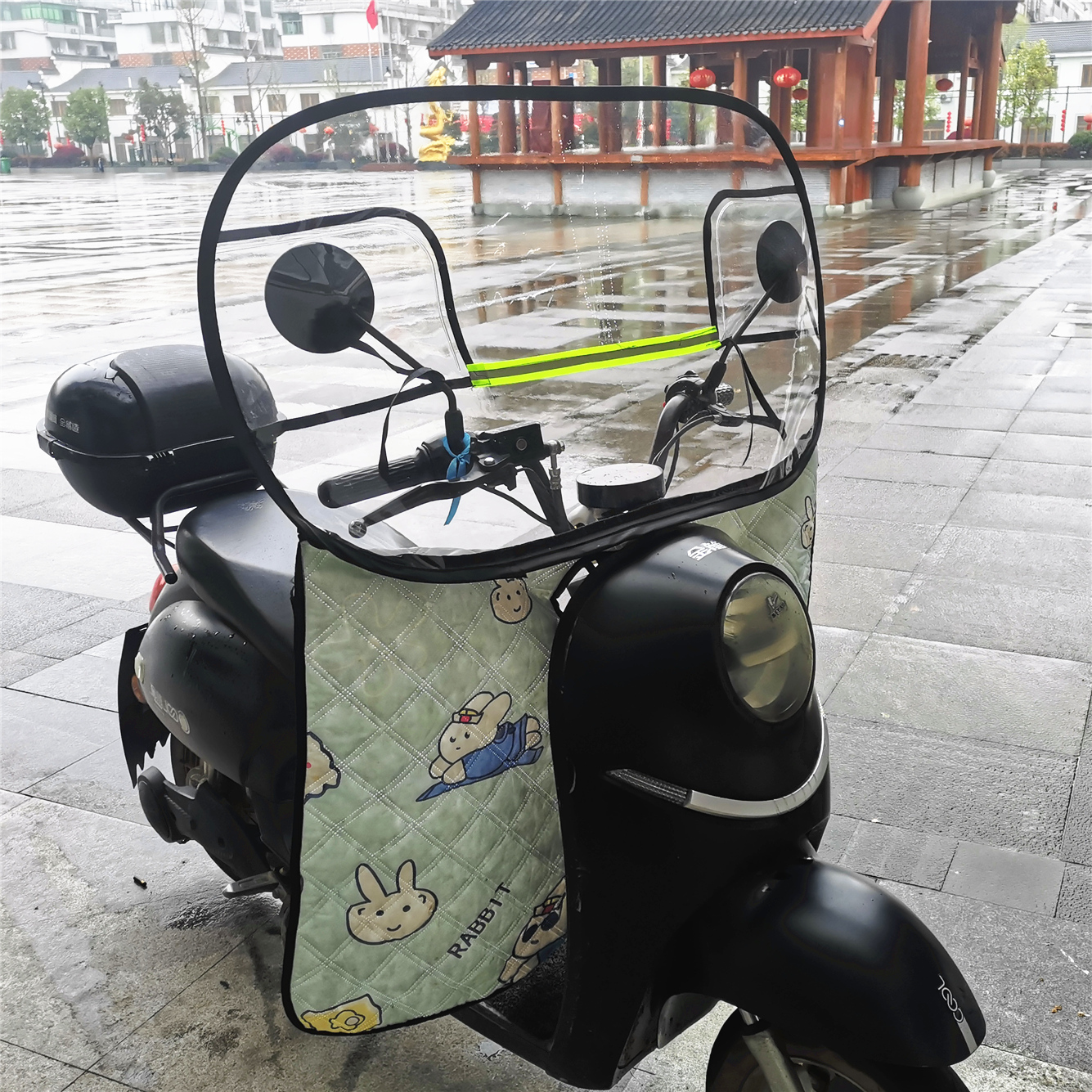 Electric Motorcycle: Universal Motorcycle front windshield - detachable-blue-big-rabbit-windproof-windshield
