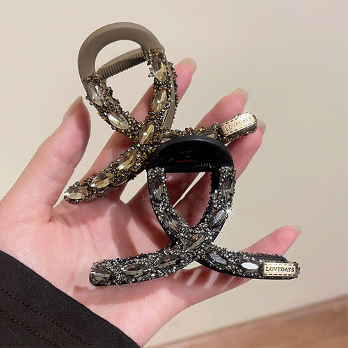 Low hair volume? Try this! High-end water diamond claw clip hair shark clip hair accessory, elegant half-up hairpin for girls.
