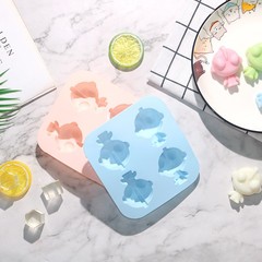 Bestone Baby Food Tools 4-in-1 Superman Cake Steamer Rice Cake Silicone Mold High-Temperature Baking Tool