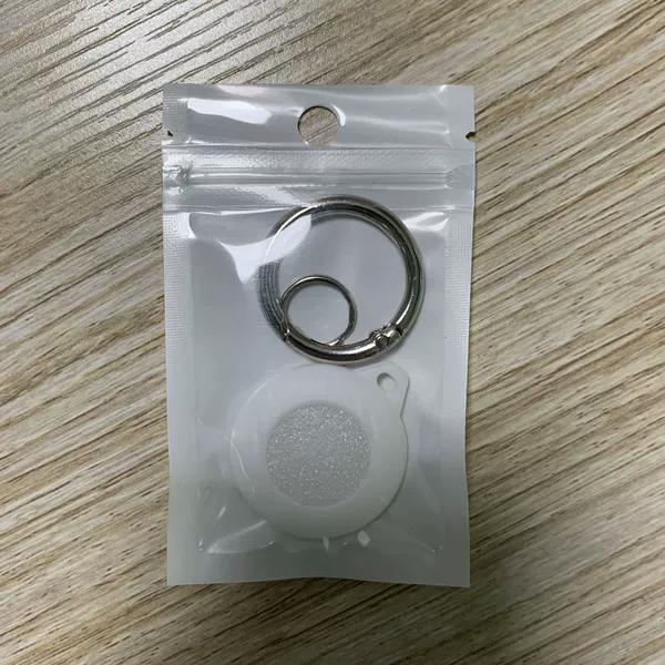 [pp碳纤维纹实白加钥匙扣配小环独立包装]