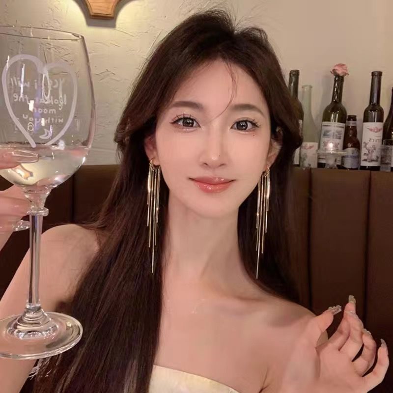 [Gold] Long Liu Susan's face is thin