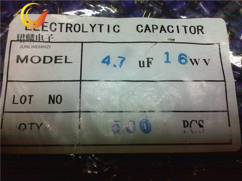 16V4.7UF 4X6 三洋SS有机半导体固态电容 16SS4R7M