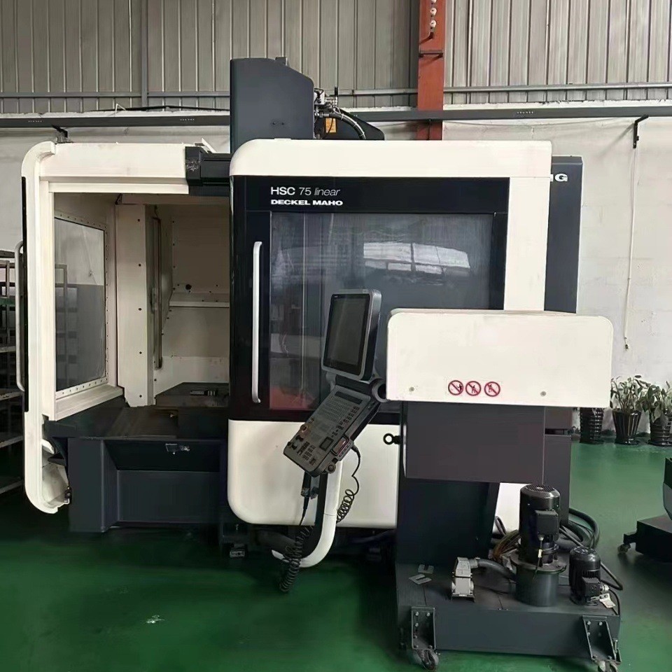 处理二手德玛吉HST 75立式加工中心承重1000刀库:30把