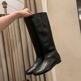 女式休闲单鞋;女式皮靴;女式运动单鞋