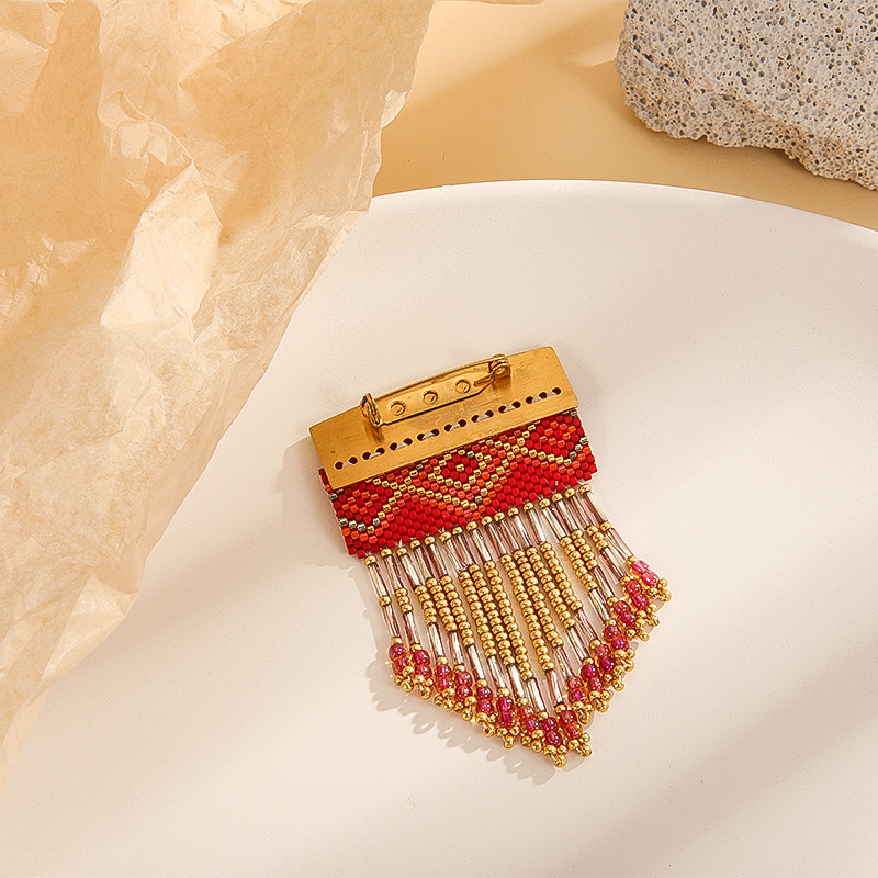 Yuxing importó cuentas redondas diseño original broche vintage hecho a mano de alta gama con cuentas anti-exposición borla collar pin ramillete