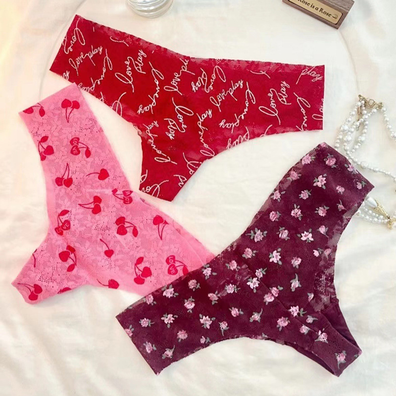 Sexy Women's Thong Seamless Sexy Lace Letter European and American Thin Pure Breathable Love Yoga Fitness Underwear