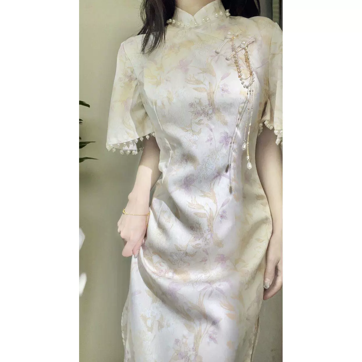 Новый Cheongsam в стиле шинуазри, новинка 2024, улучшенное летнее элитное элегантное платье для молодых длинных девушек, элегантное