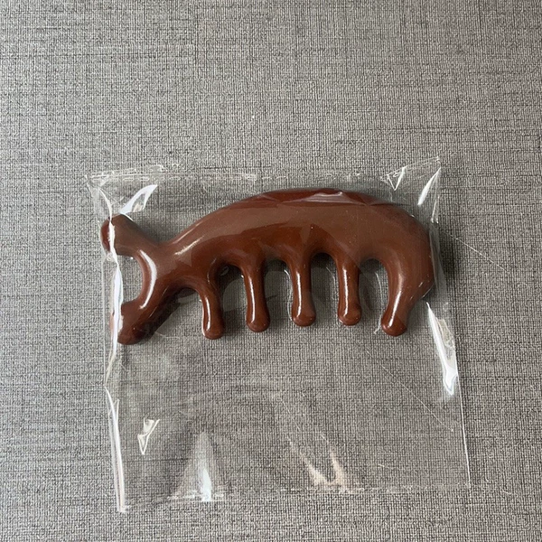 Dolphin massage comb [OPP packaging]