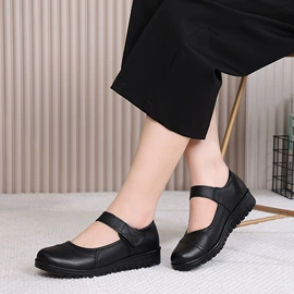 男式商务皮鞋;男式休闲单鞋;男式凉鞋