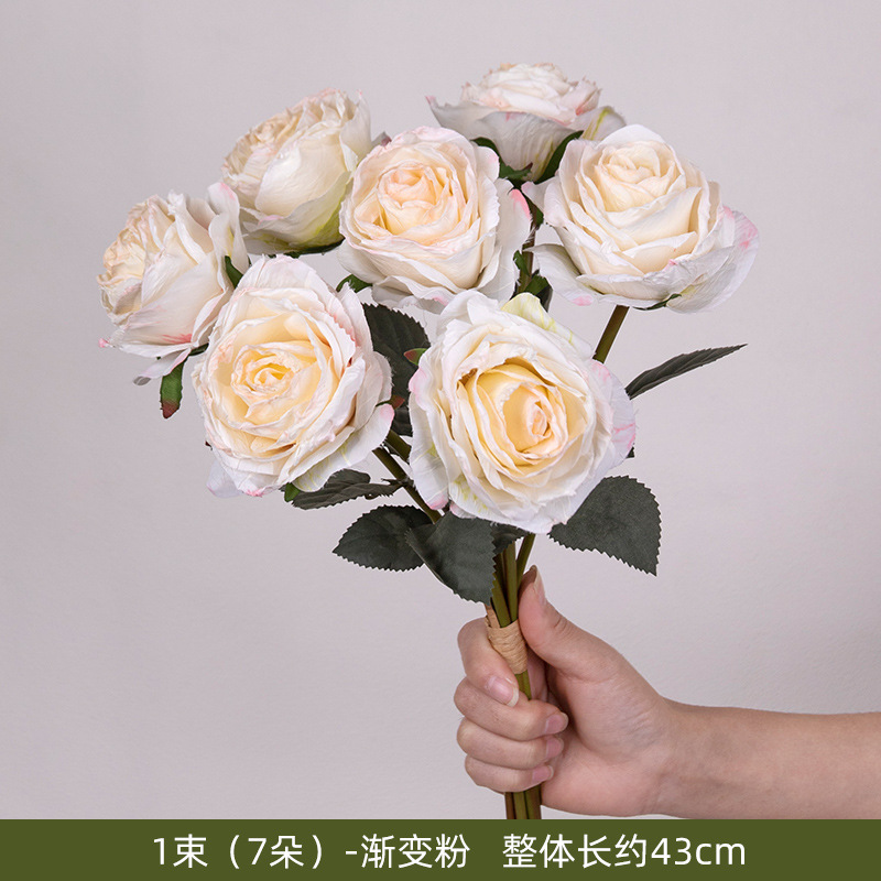 Rosas de seda de imitación de flores de lichia rosa mano ramo de flores decoración interior europea flores falsas