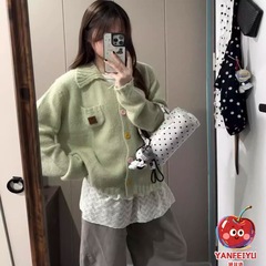 韩系早秋季氛围感穿搭绿色翻领彩扣针织衫开衫毛衣女宽松外套上衣