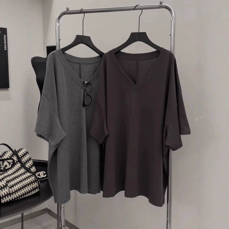 2025 новая летняя свободная повседневная универсальная футболка с v-образным вырезом и короткими рукавами, женская европейская большая версия средней длины, темно-серый топ