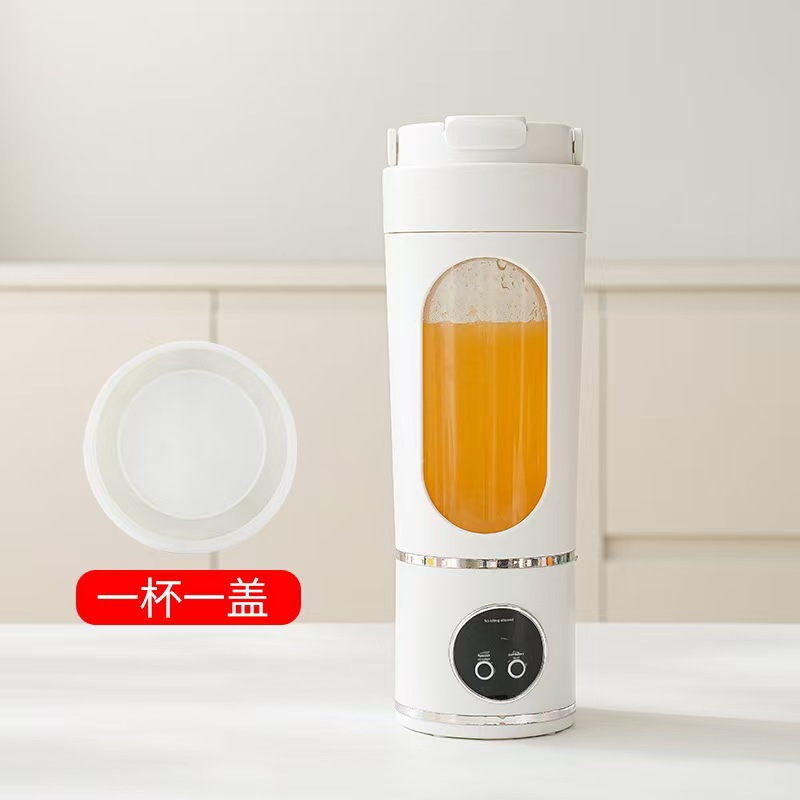 뚜껑이 있는 흰색 단일 컵