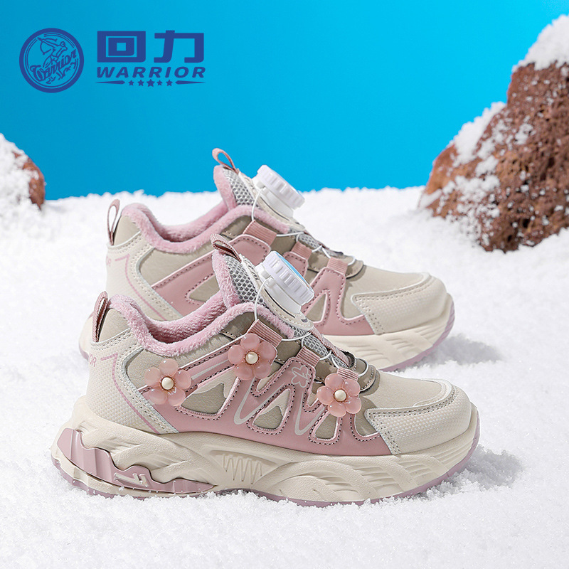 Botón de botón de color de retroalimentación zapatos deportivos de invierno nuevos zapatos de algodón cálidos zapatos de viaje al aire libre