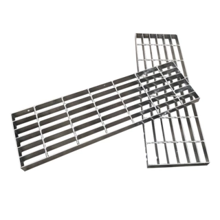 High-speed rail pier hanging fence step plate
