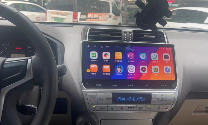 Suitable for Toyota Prado 2700, featuring a large central display, 360-degree panoramic camera, and integrated CarPlay navigation system
