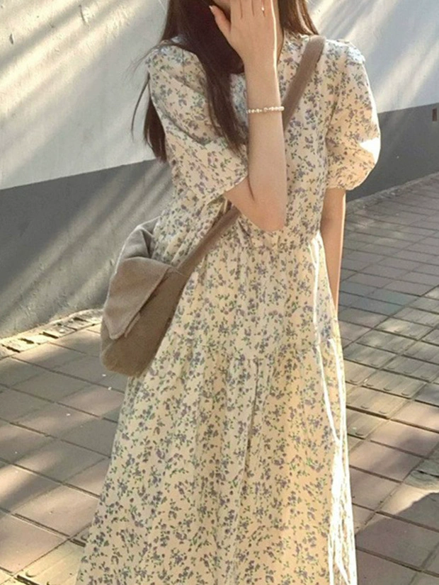 Летнее платье 2025 года с пышными рукавами, цветочным принтом, круглым вырезом, в стиле французского чаепития, элегантное, средней длины, для женщин с небольшим ростом.