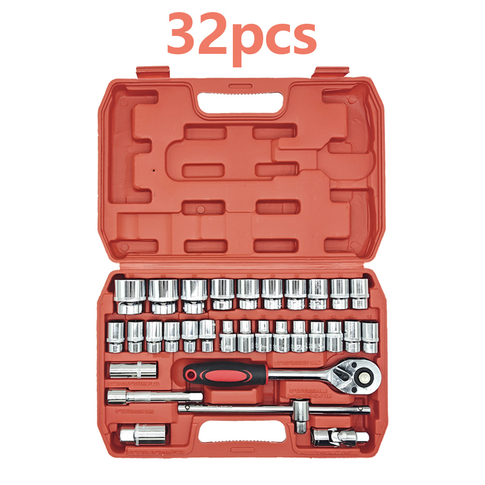 Juego de 32 piezas en caja roja.