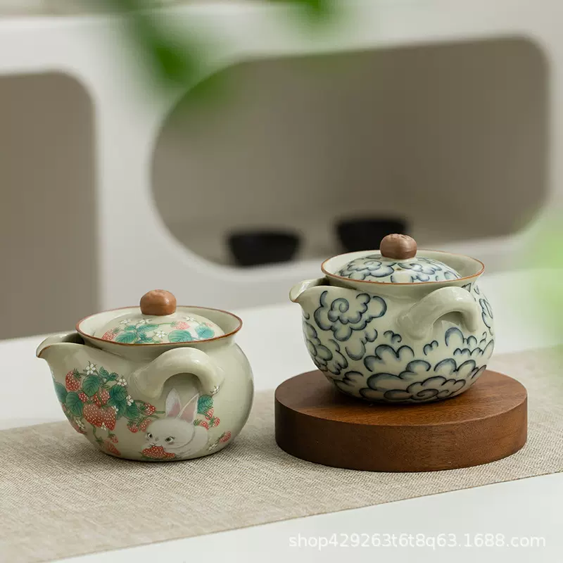 黄米汝窑草莓兔陶瓷功夫茶具复古家用手抓壶防烫挂耳不烫手宝瓶壶