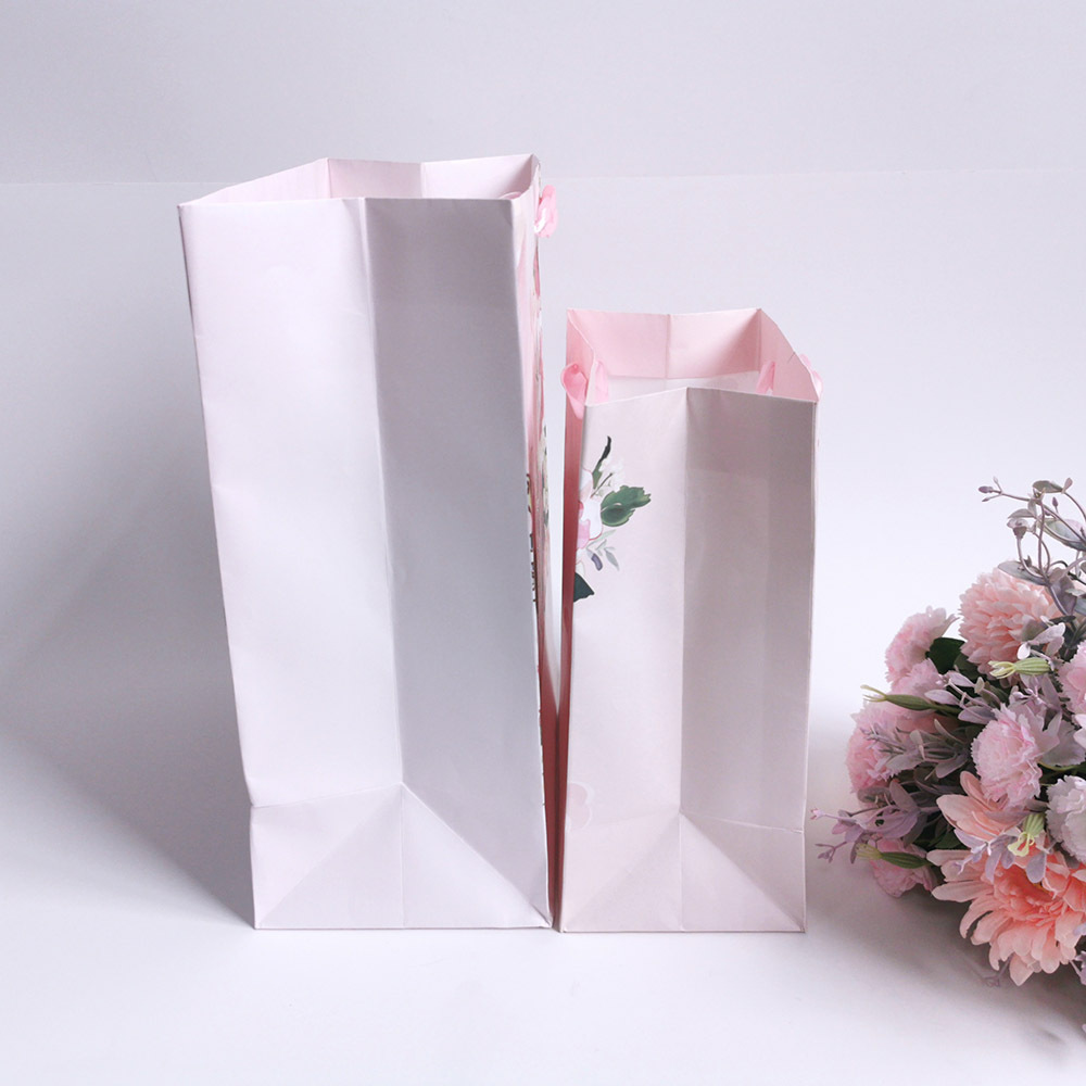 工厂生产烫金鲜花礼品伴手礼生日礼物包装纸袋铜版纸手拎纸袋