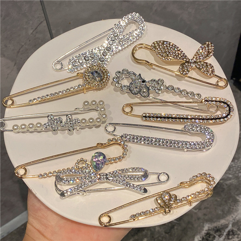 14g Weight Artificial Pearls, Artificial Diamond Inlay Material Brooches, Waist Pin Classification Simple Style Pin Flower Metal Inlay Artificial Pearls Artificial Diamond Women's Brooches