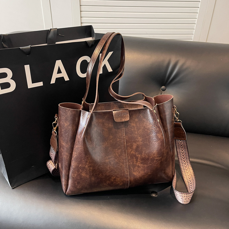 2024冬季新款小红薯同款百搭休闲简约大方气质大容量女士托特包包