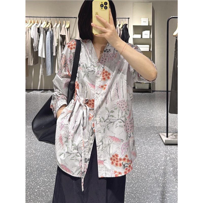 现货25秋季新中式花朵印花V领系带衬衫女宽松显瘦百搭长袖上衣女|undefined