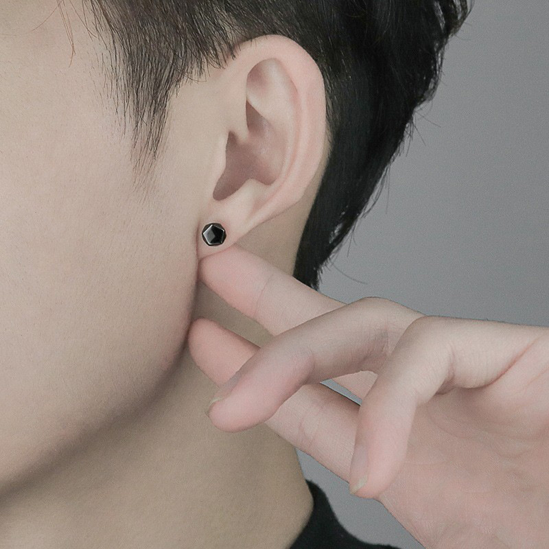Stud Earrings Men's Trendy Black Single Sense Personality Men's Niche Temperament Cold Style Simple Men's Earrings Stud Earrings Men's Trendy Black Single Sense Personality Men's Niche Temperament Cold Style Simple Men's Earrings