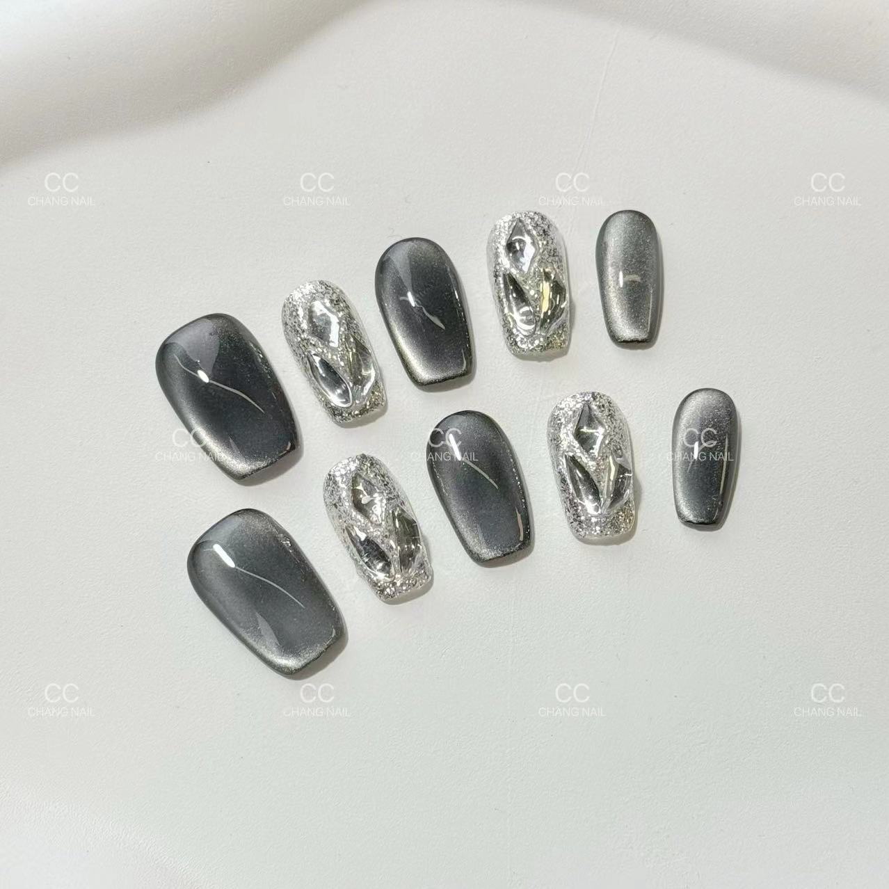 Yiyi Dance [Atractivo] Nuevo parpadeo de ojos de gato chino nuevo gel de ojos de gato gris esmalte de uñas de cristal red de uñas