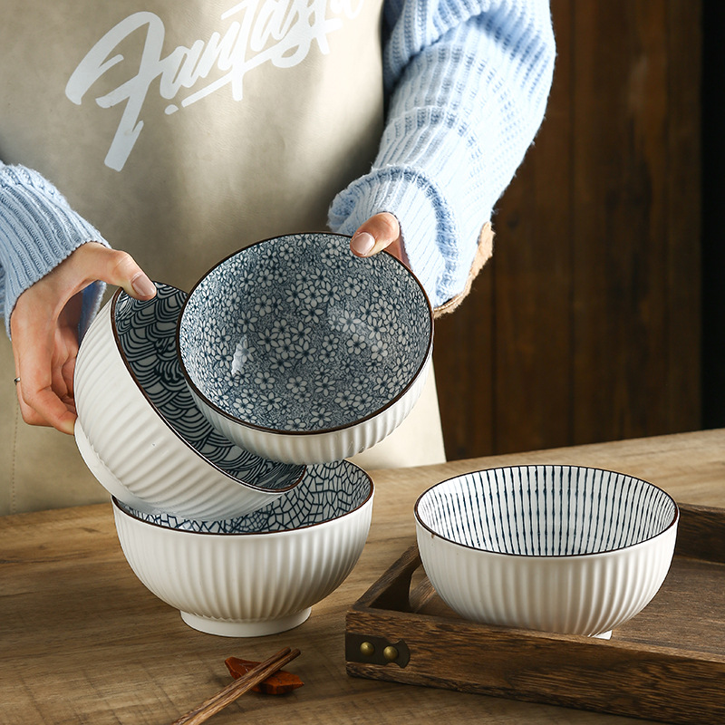 Cuenco de cerámica estilo japonés de 6 pulgadas, con rayas verticales y color bajo esmalte, para ramen, sopa dulce o uso doméstico.