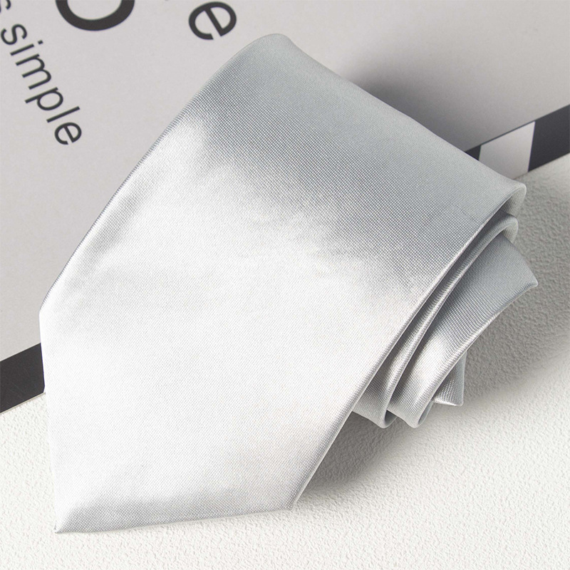 Los fabricantes venden al por mayor el nuevo estilo de seda de poliéster sin cremallera corbata versión coreana de los hombres de 8cm brillante fácil de tirar corbata de color sólido