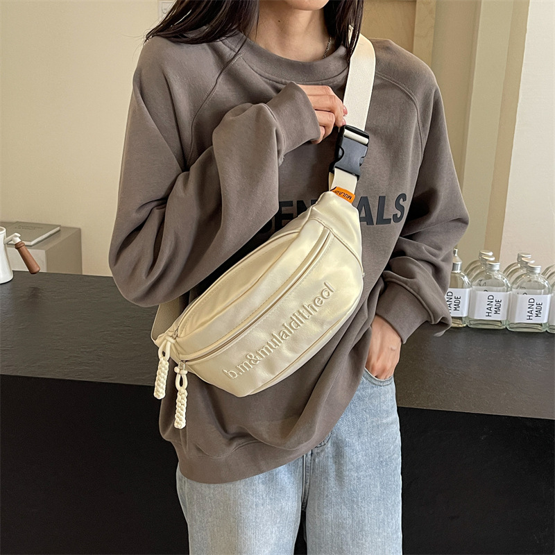 Coreano ins moda bolsa de cintura versátil para mujeres verano 2024 nuevo estilo simple bolso de hombro de moda bolso de mochila super caliente