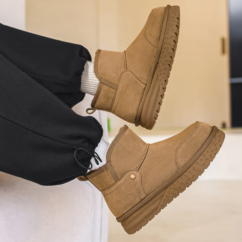 Short Boots 2026 New Thick-Soled Warm Winter Boots for Northeast, Tire-Style, Non-Slip, Fleece-Lined, Men's Winter Shoes